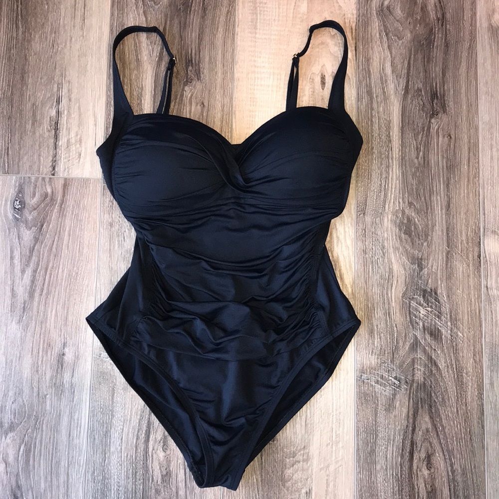 NWT La Blanca Swimsuit-one piece